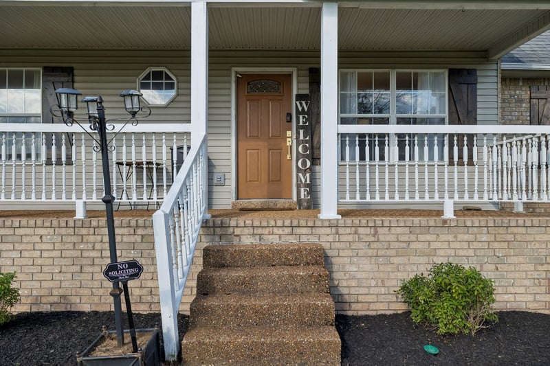 636 Shelley Dr, Mount Juliet, TN 37122