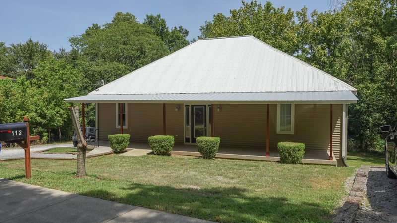 112 Humphries St, Charlotte, TN 37036