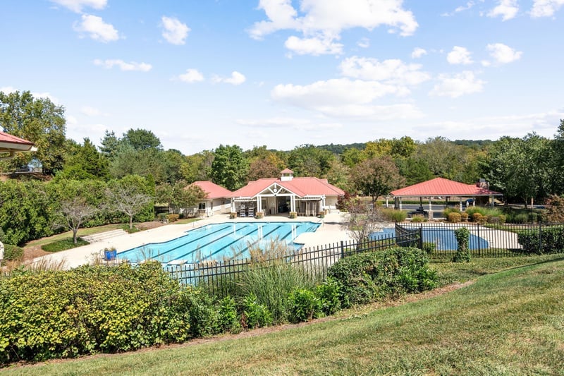 6042 Mill Tree Ct, Nashville, TN 37221