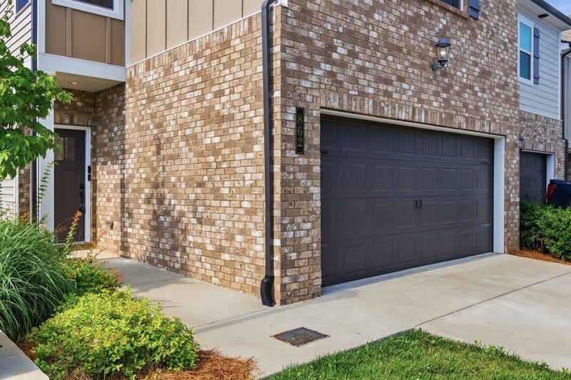 862 Longleaf Ln, Columbia, TN 38401