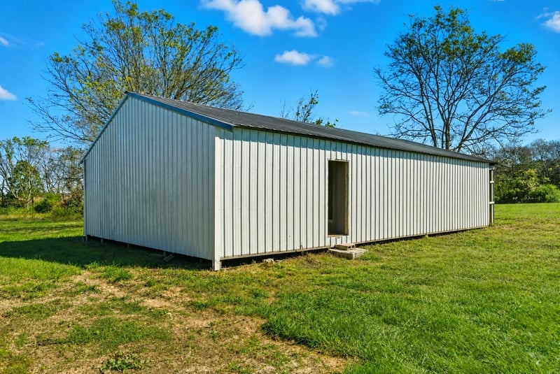 795 White Rd, Portland, TN 37148