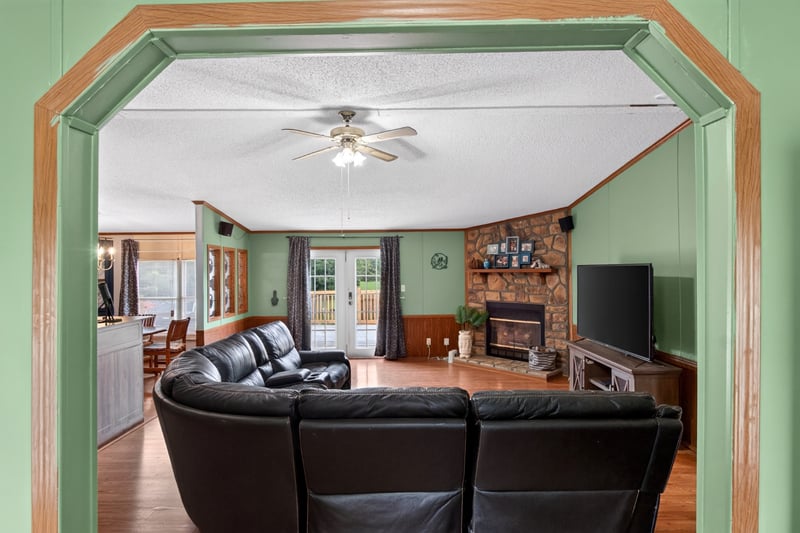 583 Beasleys Bend Rd, Lebanon, TN 37087
