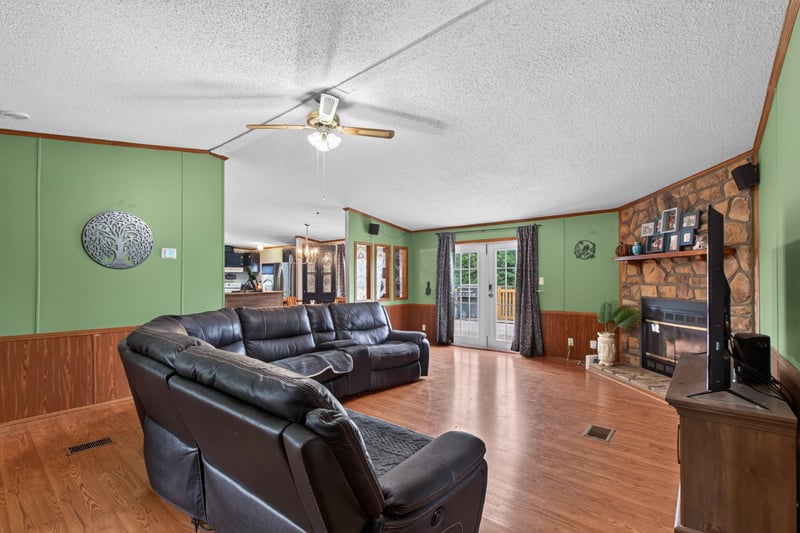 583 Beasleys Bend Rd, Lebanon, TN 37087