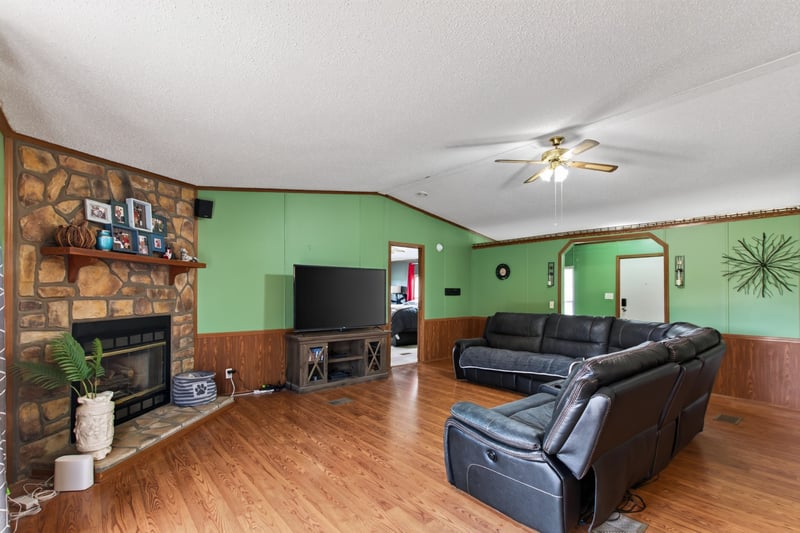 583 Beasleys Bend Rd, Lebanon, TN 37087