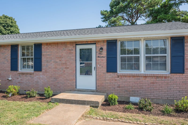 100 Karen Ray Ct, Antioch, TN 37013