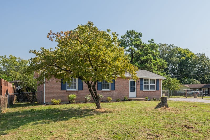 100 Karen Ray Ct, Antioch, TN 37013
