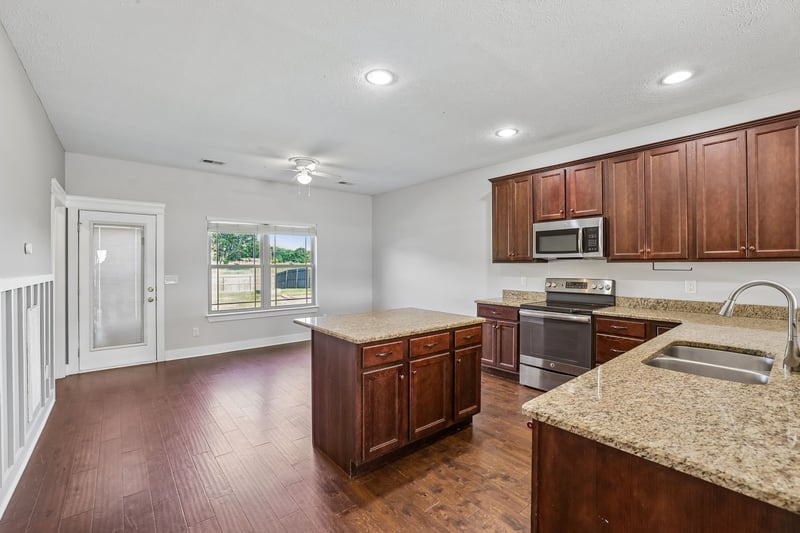 212 Ralen Ave, Christiana, TN 37037