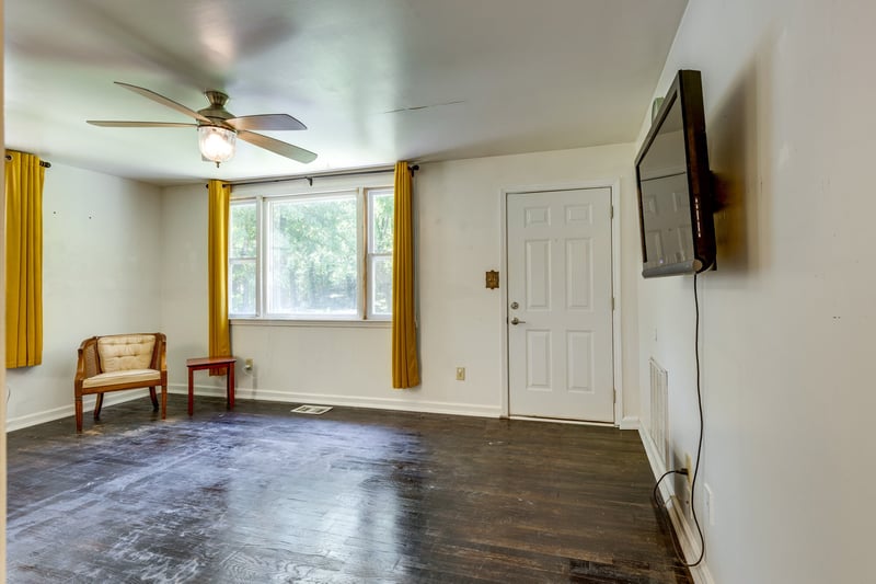 7816 Old Charlotte Pike, Nashville, TN 37209