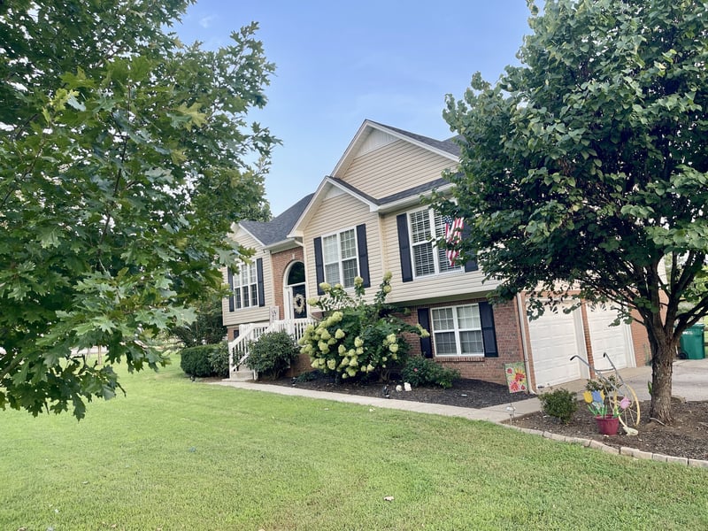 943 Beechcroft Rd, Spring Hill, TN 37174