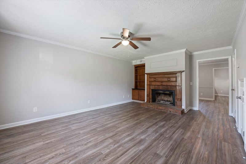 2556 Oak Hill Dr, Murfreesboro, TN 37130