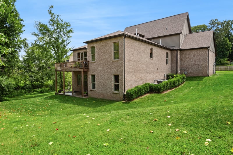 4096 Socata Ct, Cross Plains, TN 37049