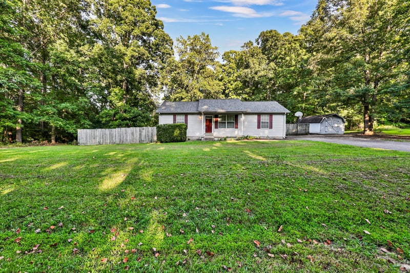 1210 Valley View Rd, Ashland City, TN 37015