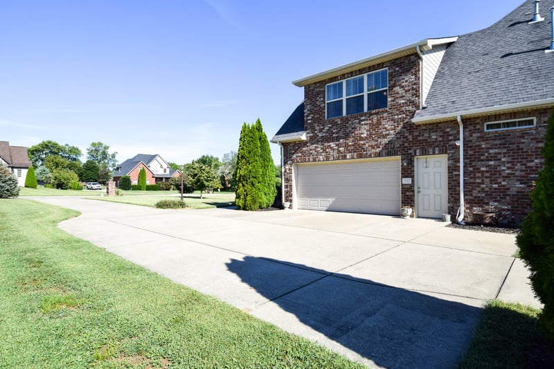 1021 Double Tree Ln, Gallatin, TN 37066