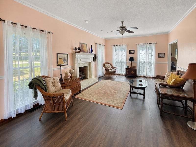 51 Morris Dr, Carthage, TN 37030