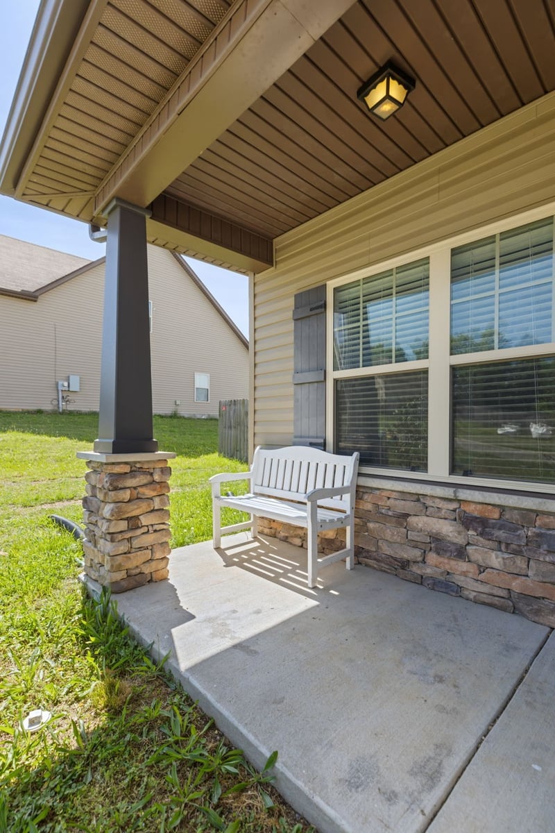 1431 Halverson Dr, Murfreesboro, TN 37128