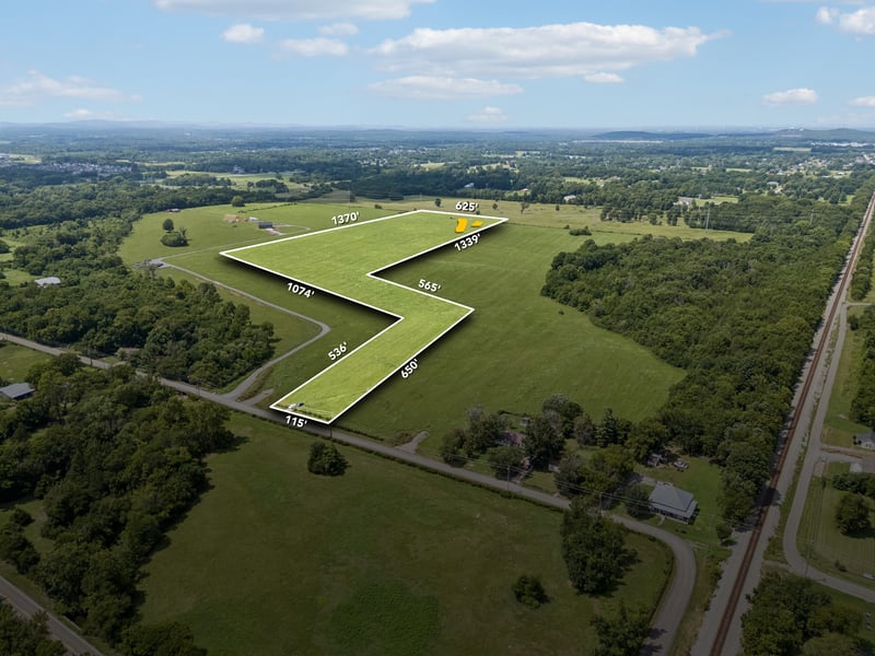 900 Old Christiana Rd, Christiana, TN 37037