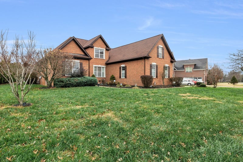 1311 Heather Pl, Murfreesboro, TN 37128