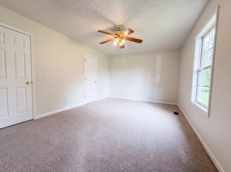 610 W Harper Rd, Portland, TN 37148