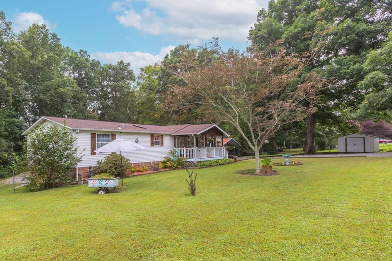 416 Printwood Dr, Dickson, TN 37055