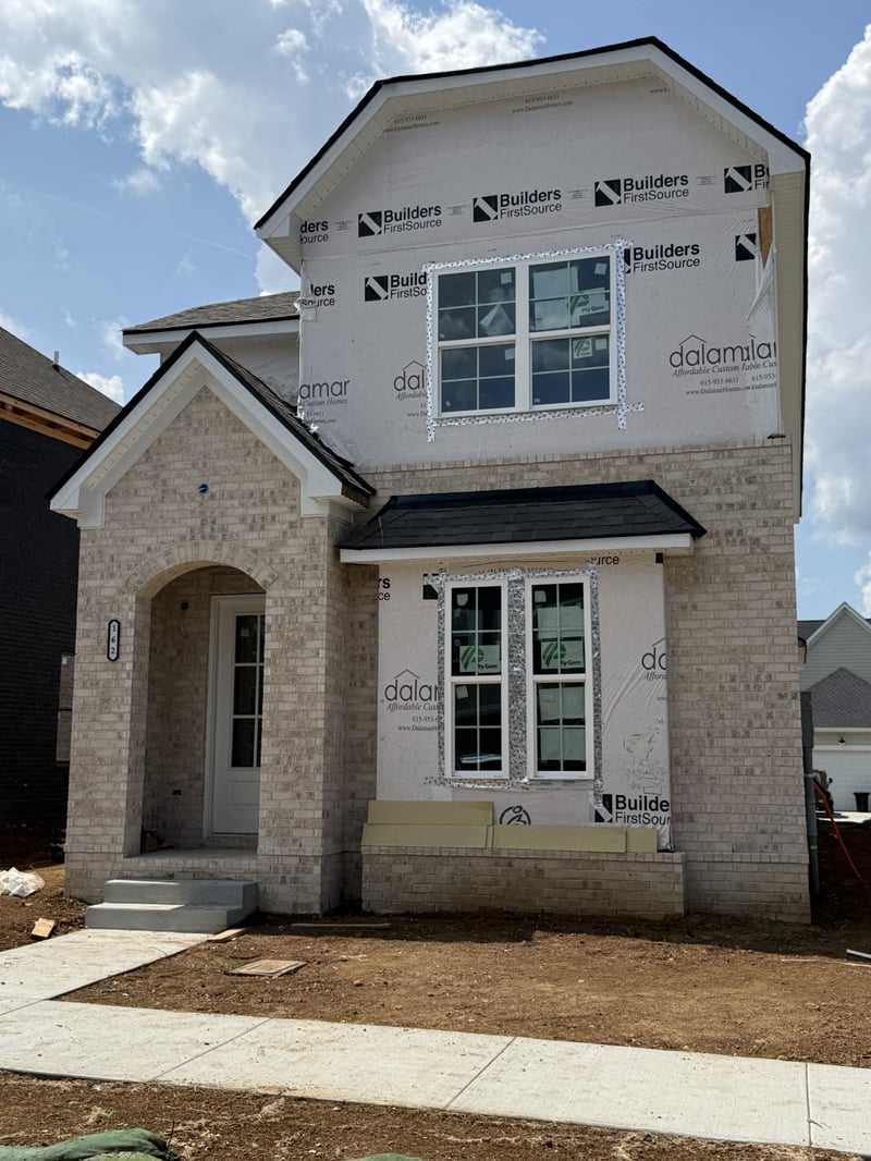 162 Oasis Dr, La Vergne, TN 37086