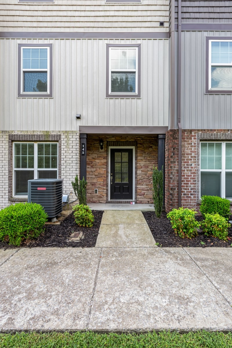 145 Ramsden Ave, La Vergne, TN 37086