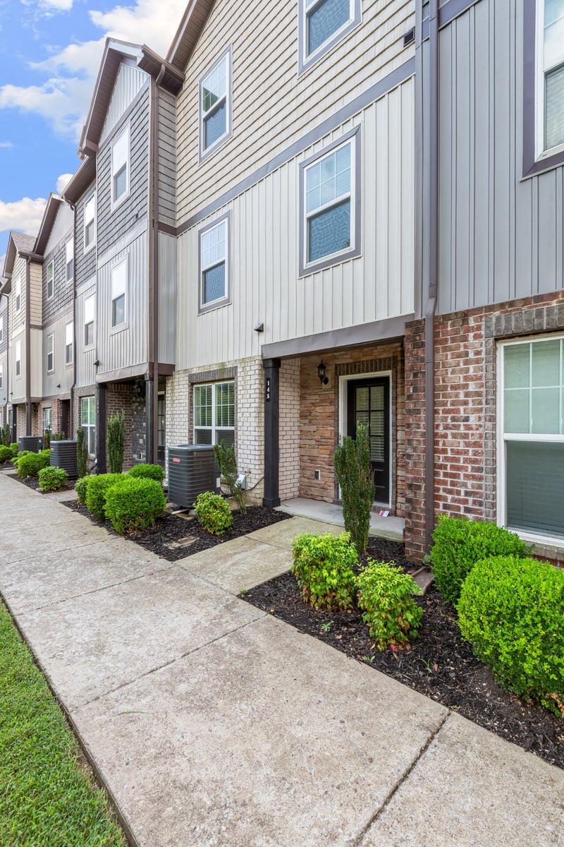 145 Ramsden Ave, La Vergne, TN 37086