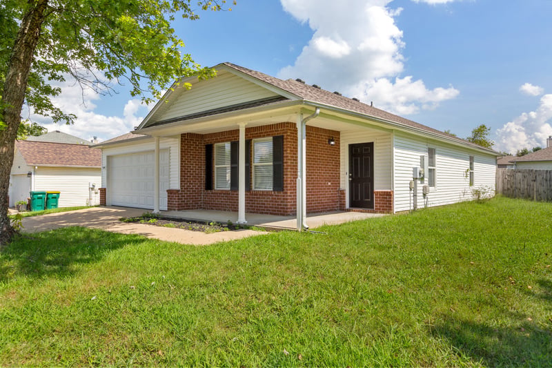 2698 New Port Royal Rd, Thompsons Station, TN 37179