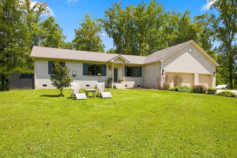 8008 Poplar Ridge Ln, Primm Springs, TN 38476