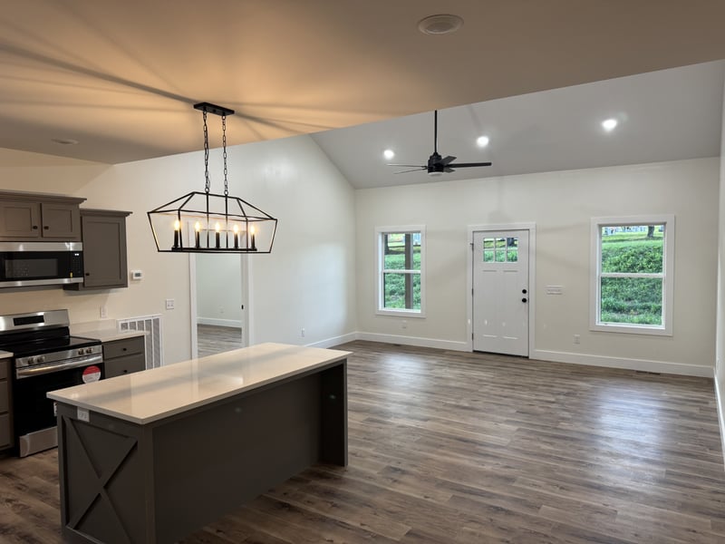 26 Sloan Branch Rd, Pleasant Shade, TN 37145