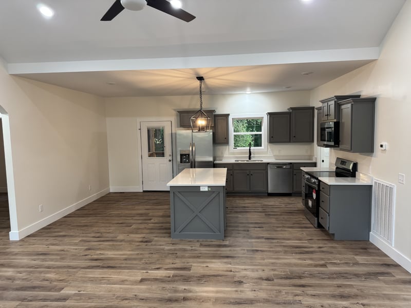 26 Sloan Branch Rd, Pleasant Shade, TN 37145