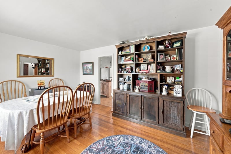 310 Melpar Dr, Nashville, TN 37211