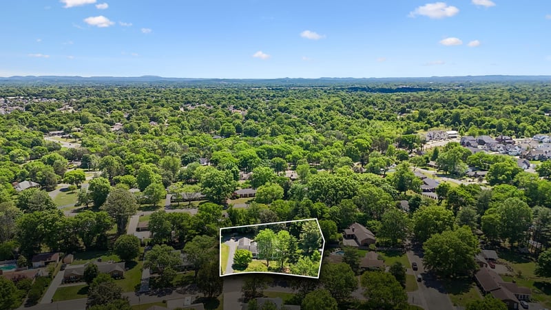 2250 Wiltshire Dr, Murfreesboro, TN 37129