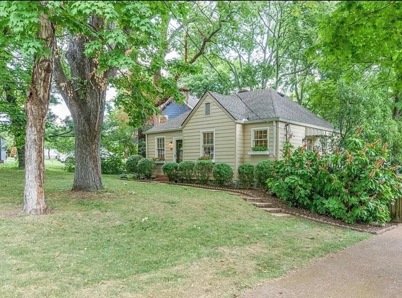 2725 Sharondale Ct, Nashville, TN 37215