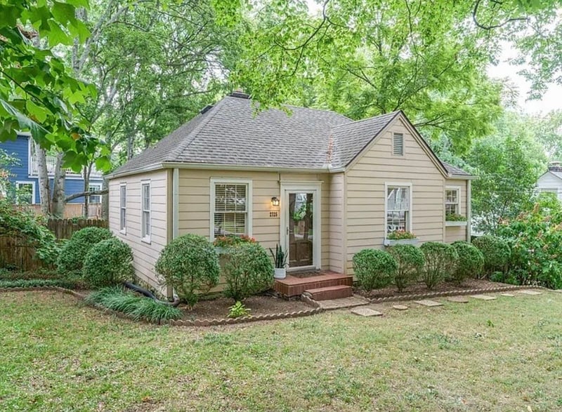 2725 Sharondale Ct, Nashville, TN 37215