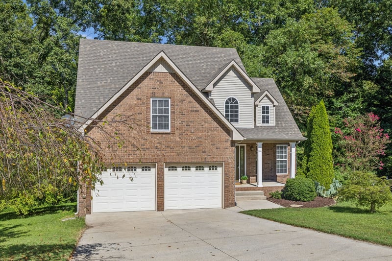 6010 Woodview Ct, Greenbrier, TN 37073