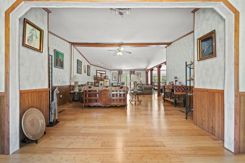 1356 Sam Johnson Rd, Columbia, TN 38401
