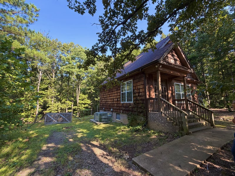 663 Promise Land Rd, Charlotte, TN 37036