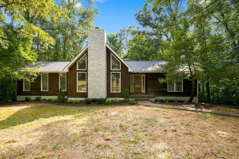357 Twin Oaks Dr, Kingston Springs, TN 37082