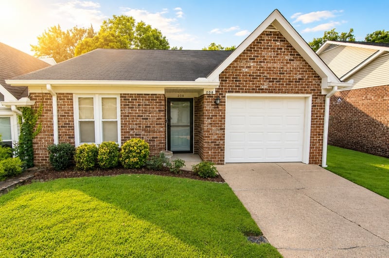 208 Myhr Grn, Nashville, TN 37221