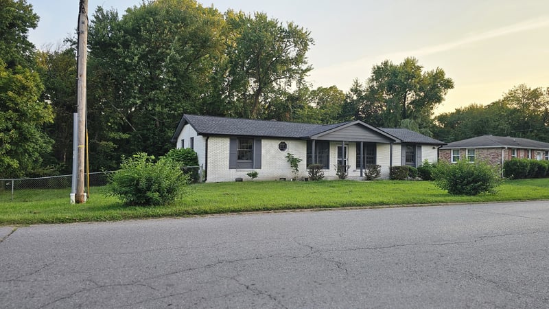 3227 Cloverwood Dr, Nashville, TN 37214
