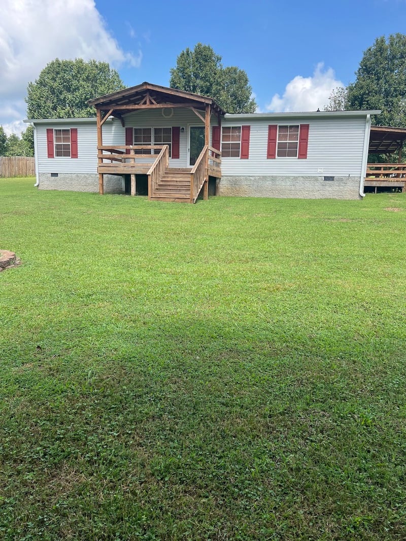 608 N Dickerson Chapel Rd, Lebanon, TN 37087