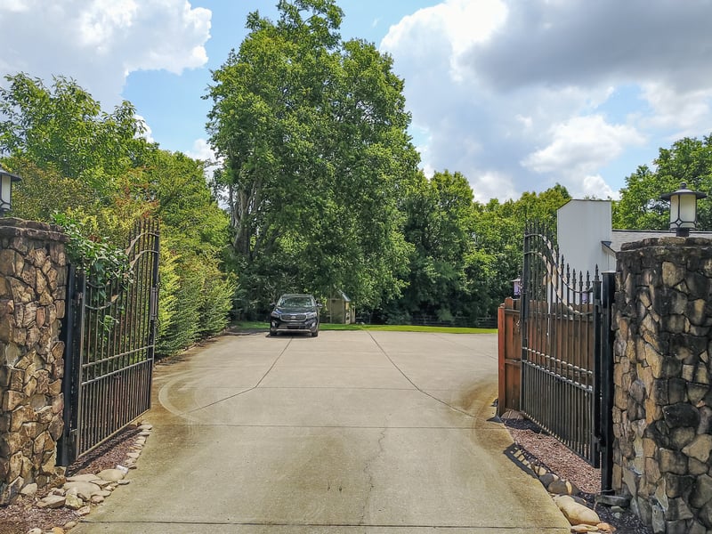 1751 Old Hillsboro Rd, Franklin, TN 37069