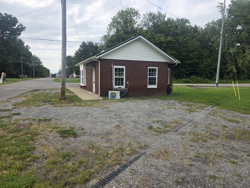 7475 Highway 52, Orlinda, TN 37141