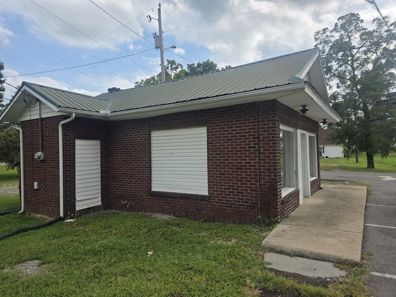 7475 Highway 52, Orlinda, TN 37141