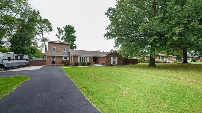 224 Glenn Ave, Gallatin, TN 37066