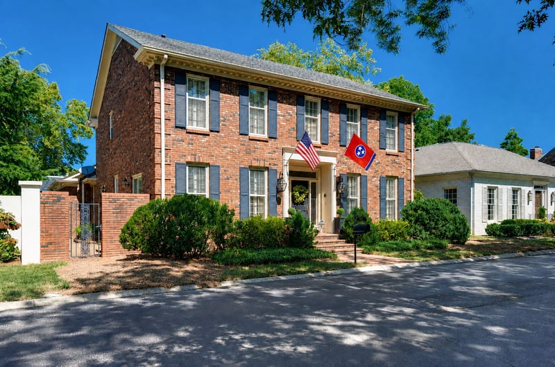 13 Valley Frg, Nashville, TN 37205