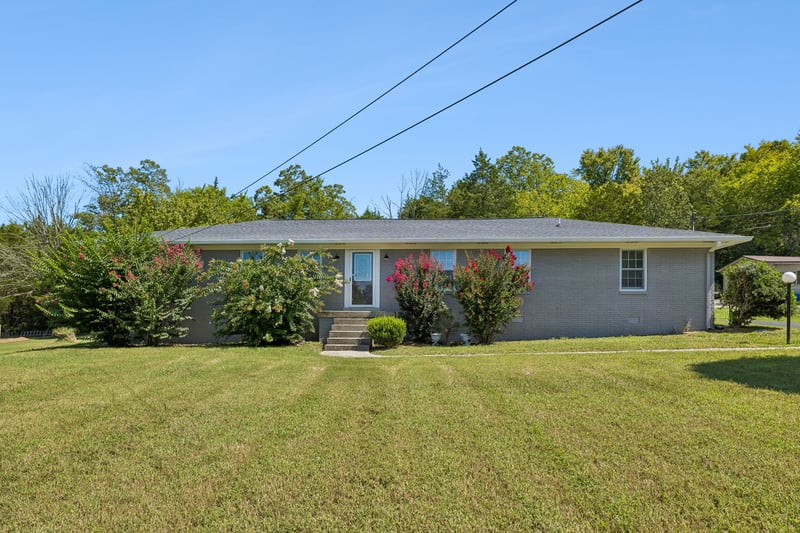 212 Dixon Springs Hwy, Carthage, TN 37030