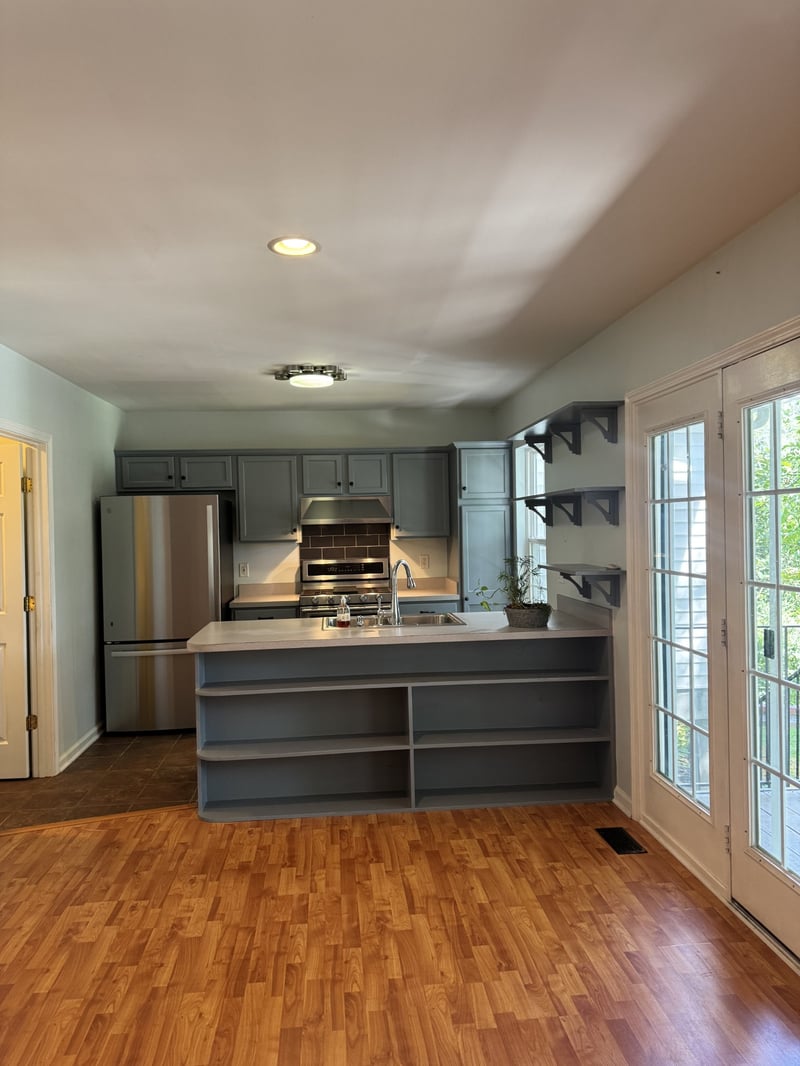 7470 Charlotte Pike #102, Nashville, TN 37209