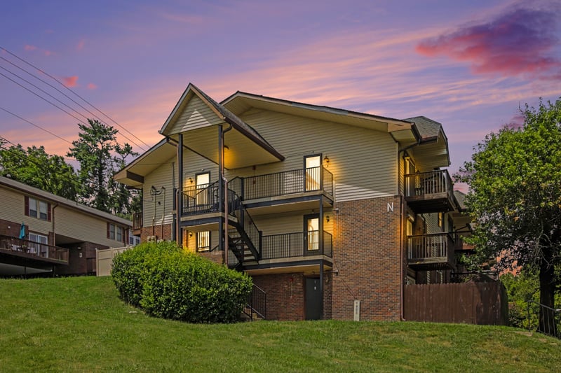 500 Paragon Mills Rd #N1, Nashville, TN 37211