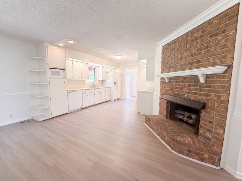 1818 Fox Chase Dr, Goodlettsville, TN 37072